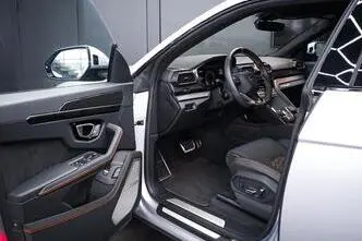 Lamborghini Urus, 4.0, 478 kW, petrol, automatic, four-wheel drive