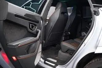 Lamborghini Urus, 4.0, 478 kW, petrol, automatic, four-wheel drive