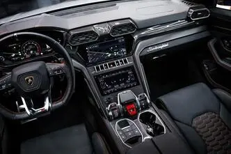 Lamborghini Urus, 4.0, 478 kW, petrol, automatic, four-wheel drive