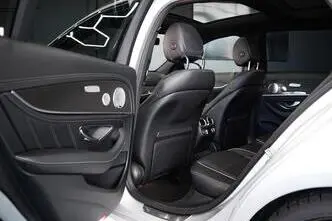 Mercedes-Benz E 63 AMG, 4.0, 450 kW, petrol, automatic, four-wheel drive