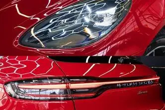 Porsche Macan, 2.0, 180 kW, petrol, automatic, four-wheel drive