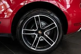 Porsche Macan, 2.0, 180 kW, petrol, automatic, four-wheel drive