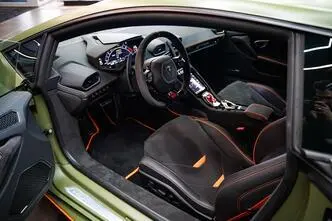 Lamborghini Huracán, 5.2, 470 kW, petrol, automatic, rear-wheel drive