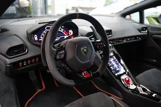 Lamborghini Huracán, 5.2, 470 kW, petrol, automatic, rear-wheel drive