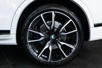 BMW X7, 3.0, 250 kW, hybrid, automatic, four-wheel drive