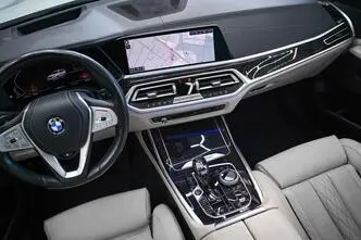 BMW X7, 3.0, 195 kW, diesel, automatic, four-wheel drive