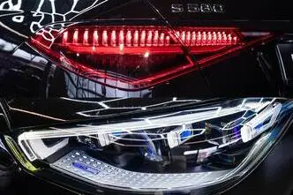 Mercedes-Benz S 580, 4.0, 370 kW, hybrid, automatic, four-wheel drive