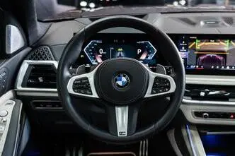 BMW X7, 3.0, 250 kW, hybrid, automatic, four-wheel drive