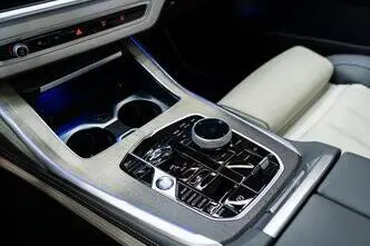BMW X7, 3.0, 250 kW, hybrid, automatic, four-wheel drive