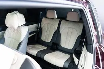 BMW X7, 3.0, 250 kW, hybrid, automatic, four-wheel drive