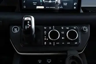Land Rover Defender, 3.0, 294 kW, hybrid, automatic, four-wheel drive