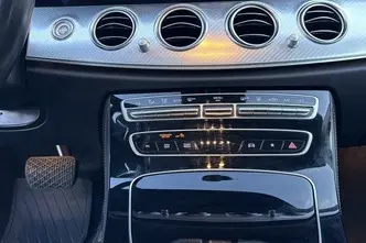 Mercedes-Benz E 300, 2.0, 143 kW, pistikhübriid, automaat, tagavedu