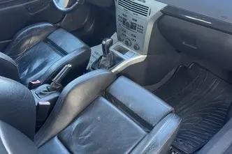 Opel Astra, 2.0, 177 kW, bensiin, manuaal, esivedu