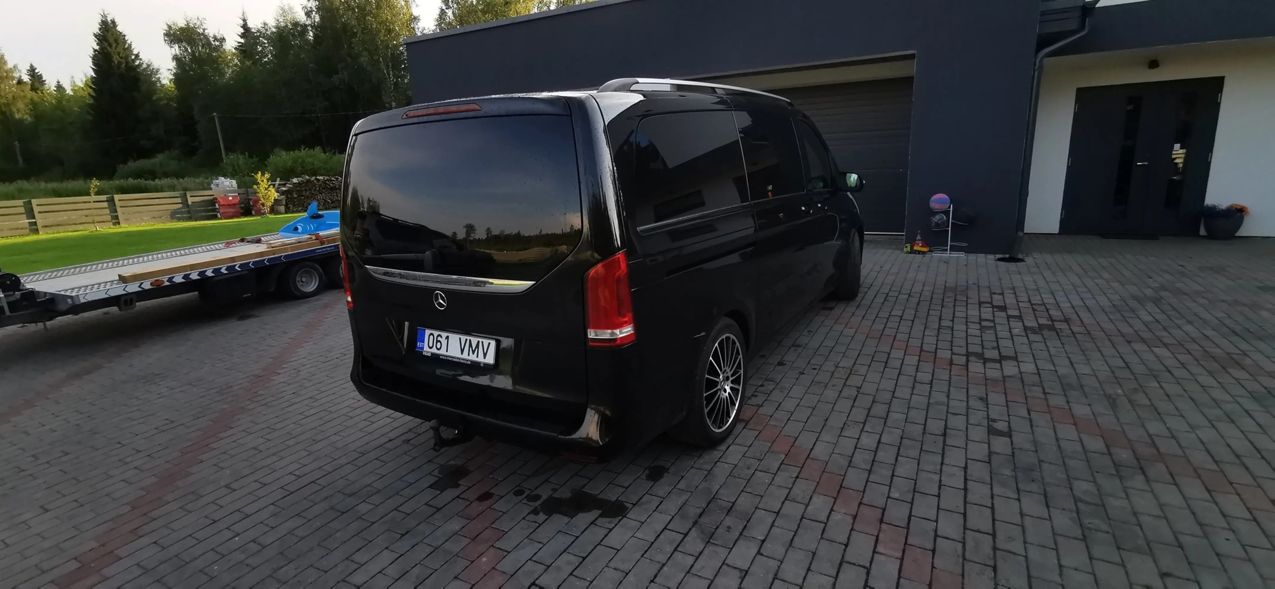 Mercedes-Benz V-KLASSE, 2.0, 176 kW, diesel, automatic, rear-wheel drive