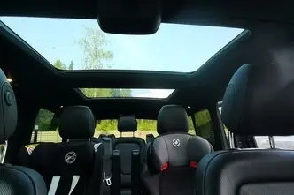 Mercedes-Benz V-KLASSE, 2.0, 176 kW, diesel, automatic, rear-wheel drive