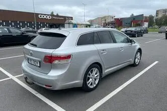 Toyota Avensis, 2.0, 112 kW, bensiin, manuaal, esivedu