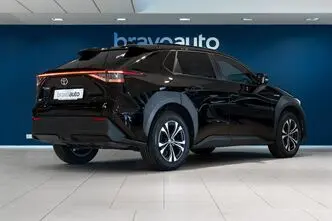 Toyota bZ4X, 73 kW, elekter, esivedu