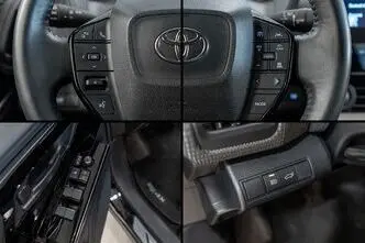 Toyota bZ4X, 73 kW, elekter, esivedu
