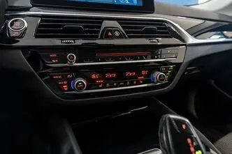 BMW 520, 2.0, 140 kW, diisel, automaat, nelikvedu