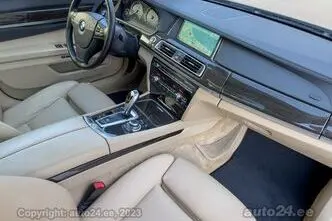 BMW 730, 3.0, 190 kW, дизель, автомат, полный привод