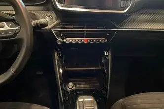 Peugeot 2008, elekter, automaat, esivedu