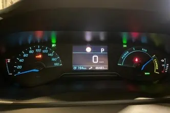 Peugeot 2008, elekter, automaat, esivedu