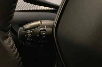Peugeot 2008, elekter, automaat, esivedu