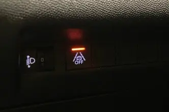 Peugeot 2008, elekter, automaat, esivedu