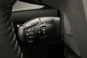 Peugeot 2008, elekter, automaat, esivedu