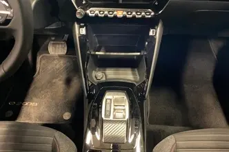 Peugeot 2008, elekter, automaat, esivedu