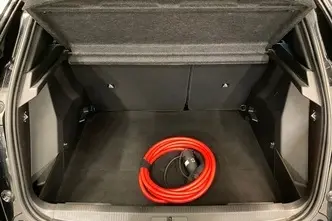 Peugeot 2008, elekter, automaat, esivedu