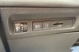 Peugeot 308, 1.6, 132 kW, подключаемый гибрид, автомат, передний привод