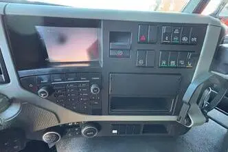 Volvo FM 330 4x2, 243 kW, diesel, automatic