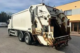 Volvo FM330 6x2*4 + EURO5 + VINCH, 248 kW, diesel, automatic