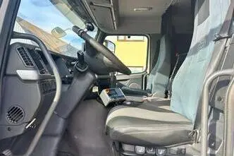 Volvo FM330 6x2*4 + EURO5 + VINCH, 248 kW, diesel, automatic