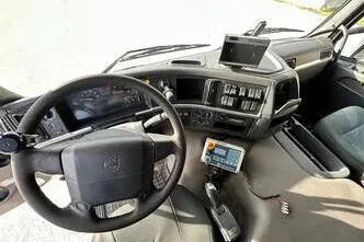 Volvo FM330 6x2*4 + EURO5 + VINCH, 248 kW, diesel, automatic