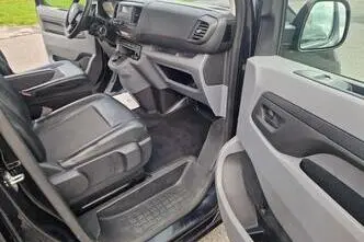 Citroën Jumpy, 2.0, 130 kW, diesel, automatic, front-wheel drive