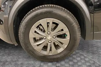 Peugeot 2008, electric, automatic, front-wheel drive