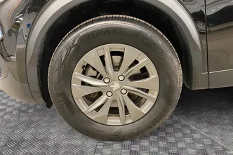 Peugeot 2008, electric, automatic, front-wheel drive