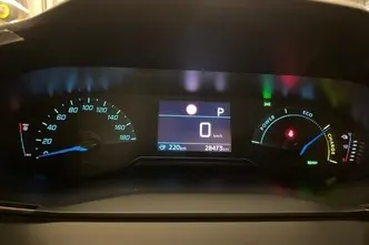Peugeot 2008, electric, automatic, front-wheel drive