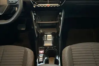 Peugeot 2008, electric, automatic, front-wheel drive