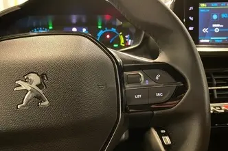 Peugeot 2008, электричество, автомат, передний привод