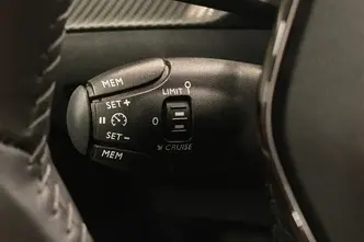 Peugeot 2008, электричество, автомат, передний привод