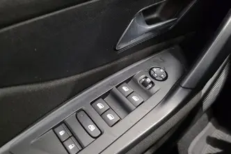 Peugeot 308, 1.6, 132 kW, подключаемый гибрид, автомат, передний привод