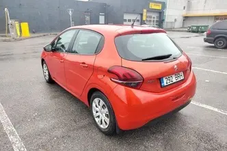 Peugeot 208, 1.2, 60 kW, бензин, механическая, передний привод