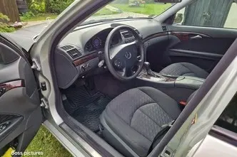 Mercedes-Benz E 220, 2.1, 110 kW, дизель, автомат, задний привод