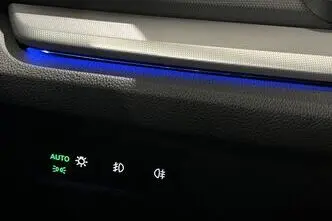 Škoda Octavia, 1.5, 96 kW, cng, автомат, передний привод