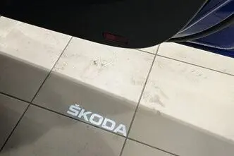 Škoda Octavia, 1.5, 96 kW, cng, автомат, передний привод