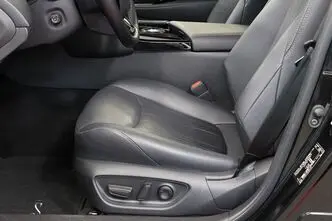Toyota Mirai, 48 kW, elekter, tagavedu