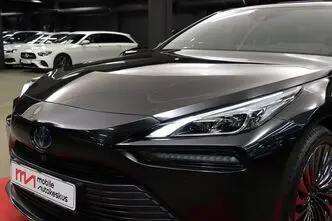 Toyota Mirai, 48 kW, elekter, tagavedu